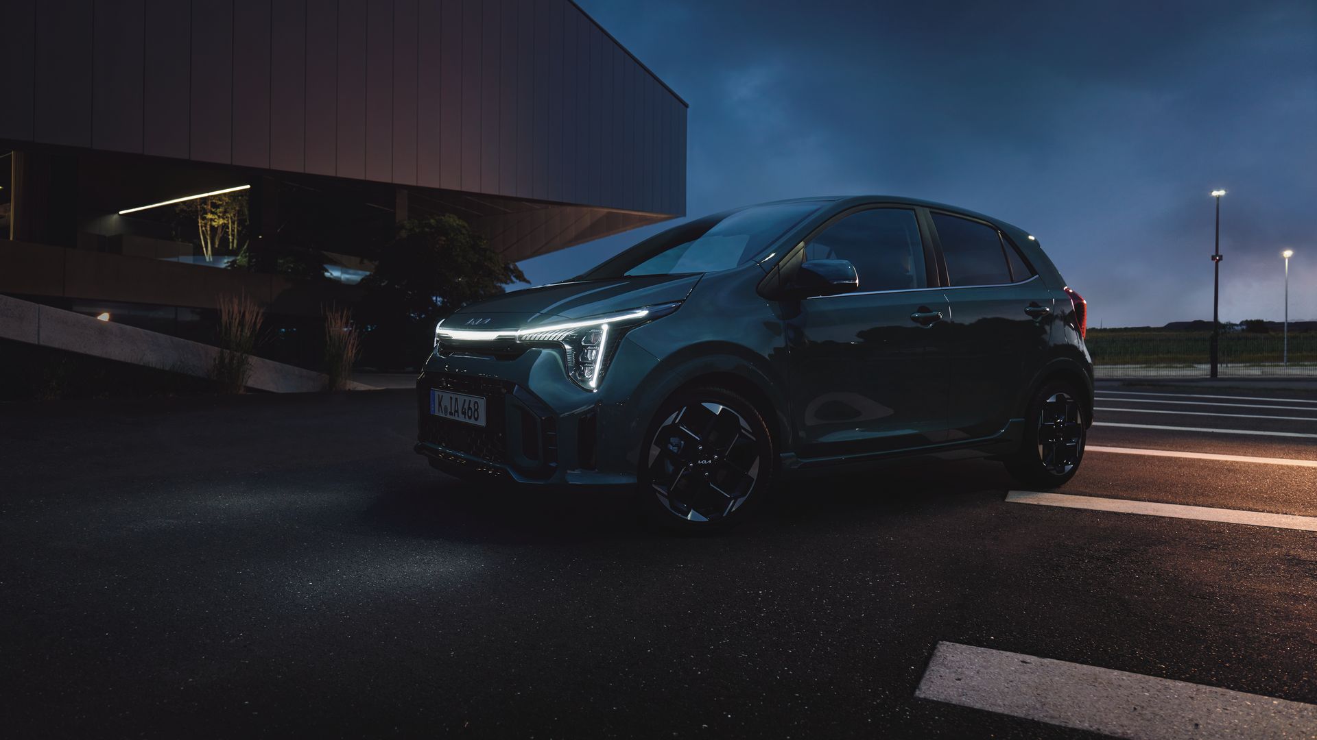 Kia Picanto 2026 GT-Line — priekšējais 3/4 skats