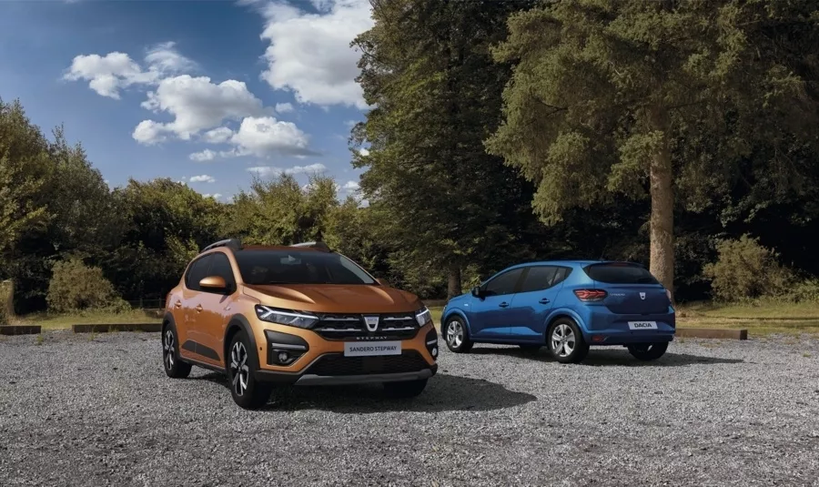 Dacia Sandero Stepway 2026 — priekšējais 3/4 skats